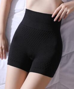 Pelvis erecta que corrige el muslo más delgado